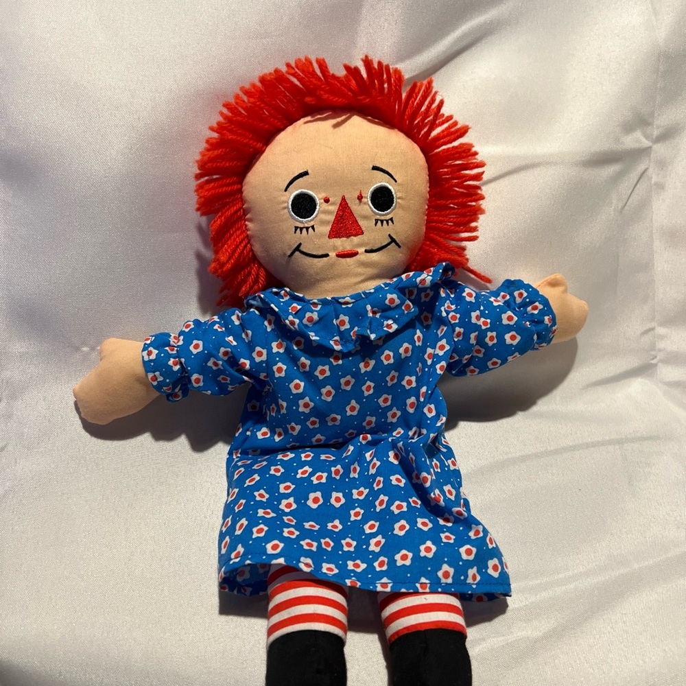 Raggedy Ann Plush 14” Doll by Hasbro 2015 Cloth Rag Doll Stuffed Toy I Love You